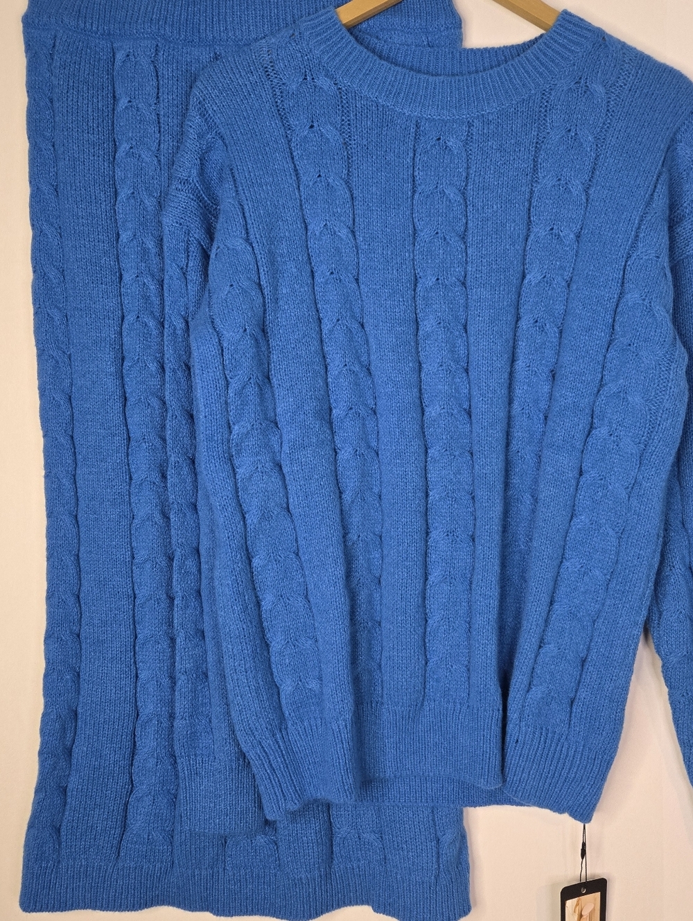CHARTOU Women Size L 2-Pc Blue Cable Knit Sweater & Slim Skirt Set NWT